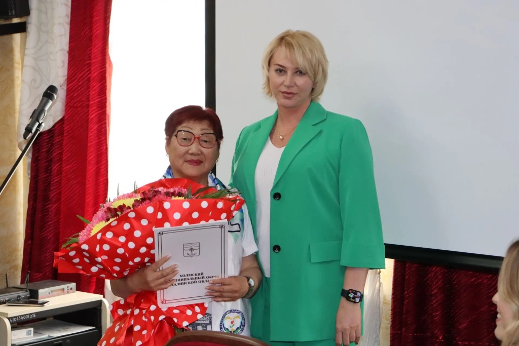 Шахова С Ким Те Сун.jpg Шахова С Ким Те Сун.jpg