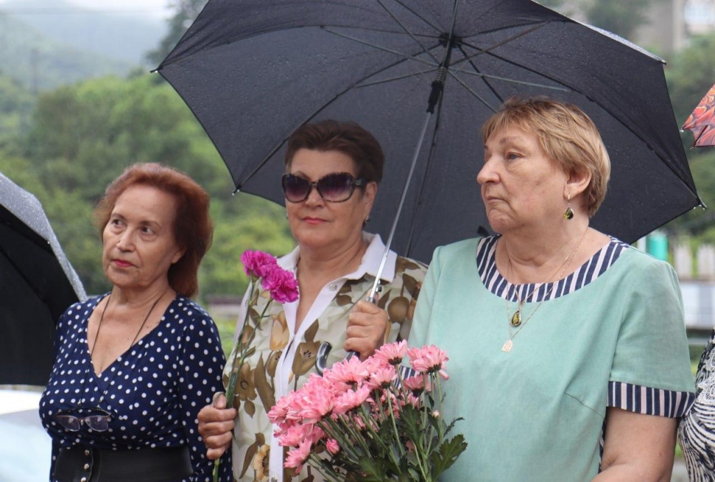 Богметенко Стрелова Жгенти.jpg