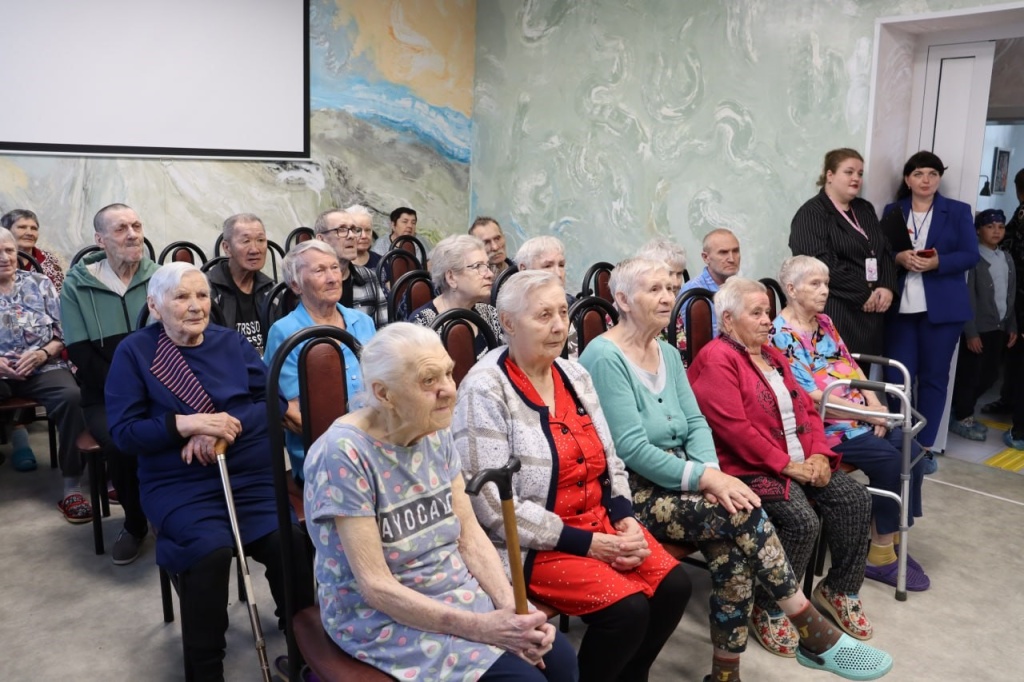 зал.jpg зал.jpg