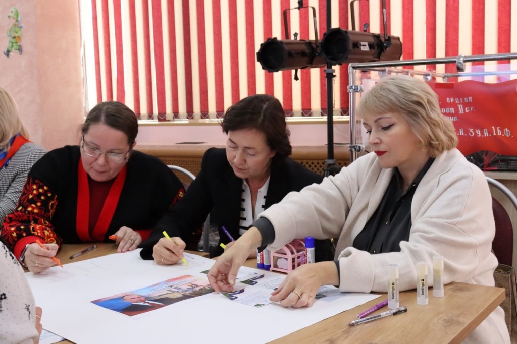 трое.jpg трое.jpg