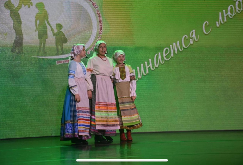сцена.jpg сцена.jpg